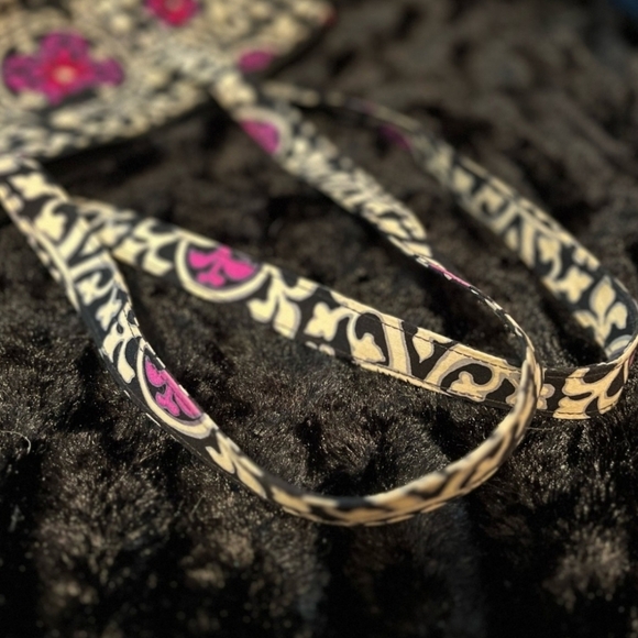 Vera Bradley Scroll Medallion Large Tote MINT CONDITION - Picture 5 of 7